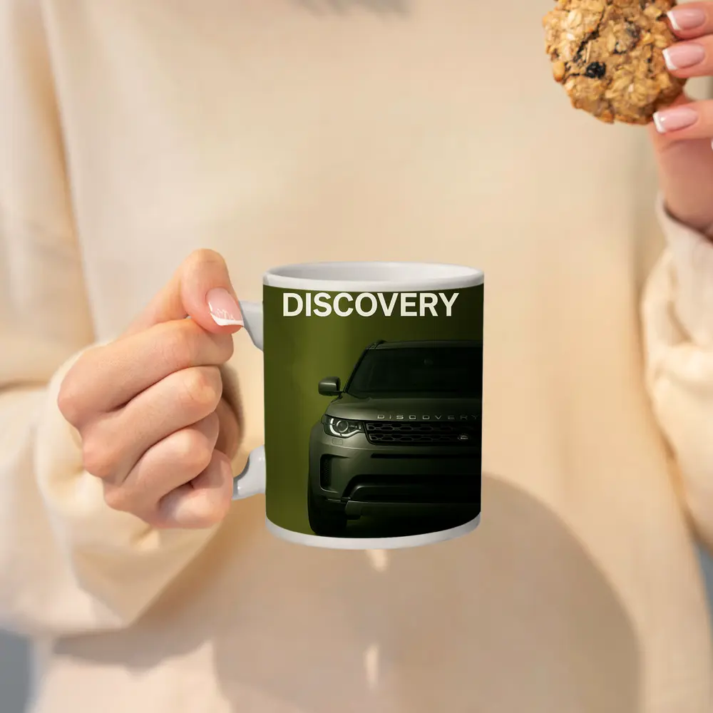 Land Rover Discovery SUV Olive Green Background – Mugs