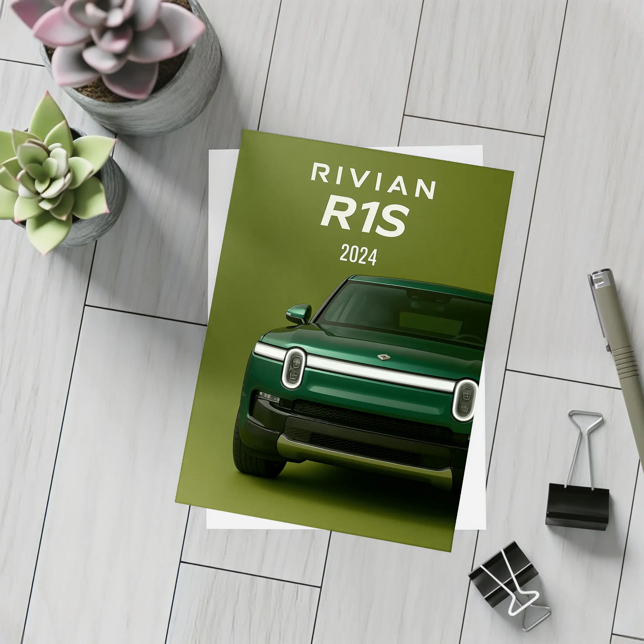 Rivian R1S Electric SUV Green Background – Postcards