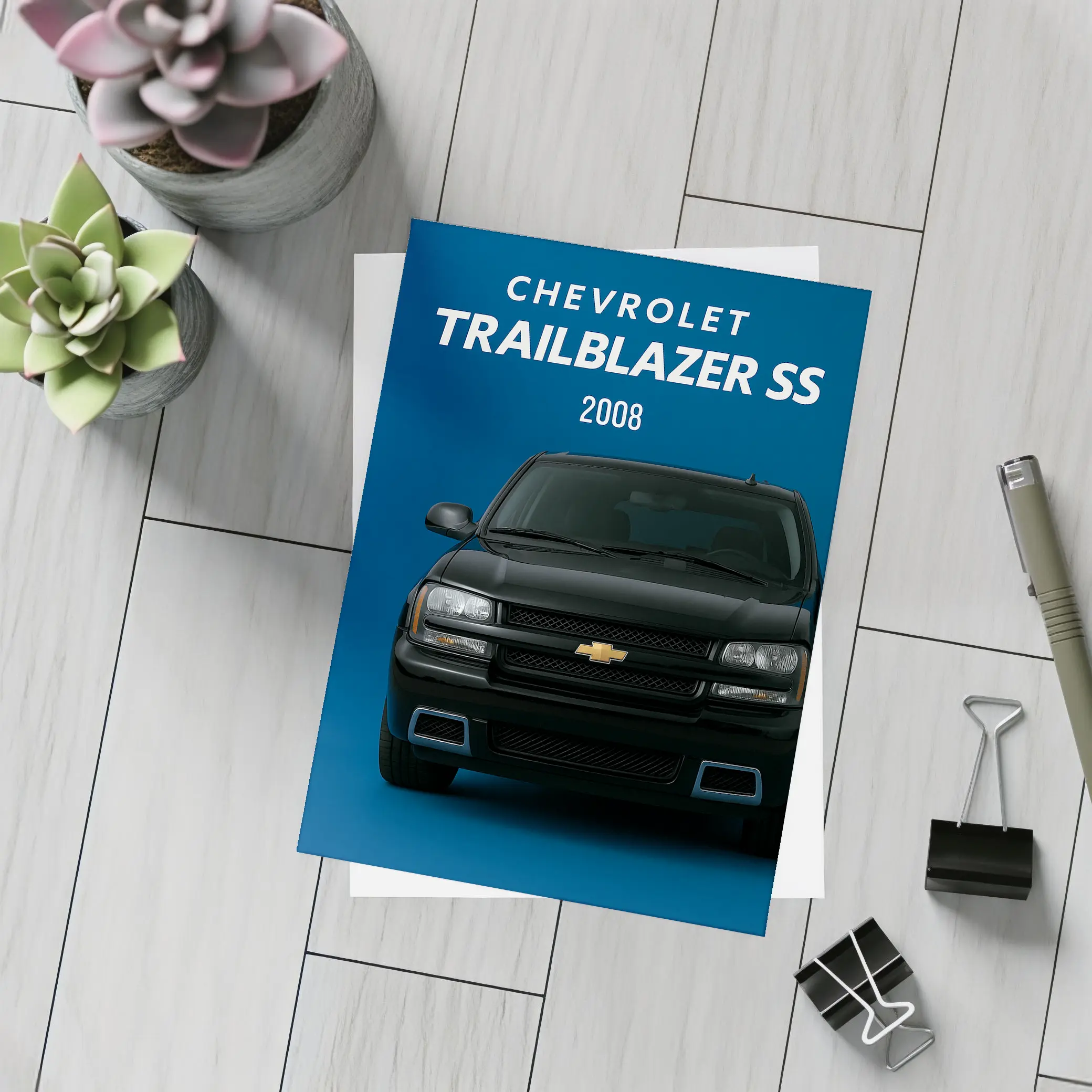 2008 Chevrolet Trailblazer SS Blue Background – Postcards