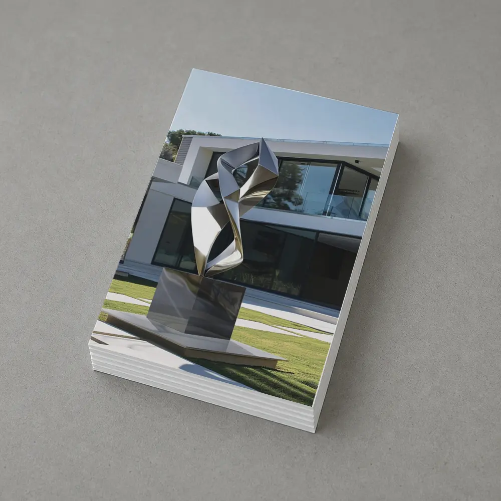 Abstract Geometric Silver Sculpture Modern House Garden – Postcards