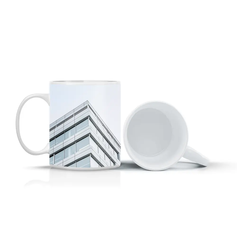 Modern Glass Office Building Corner Gray Sky – Mugs