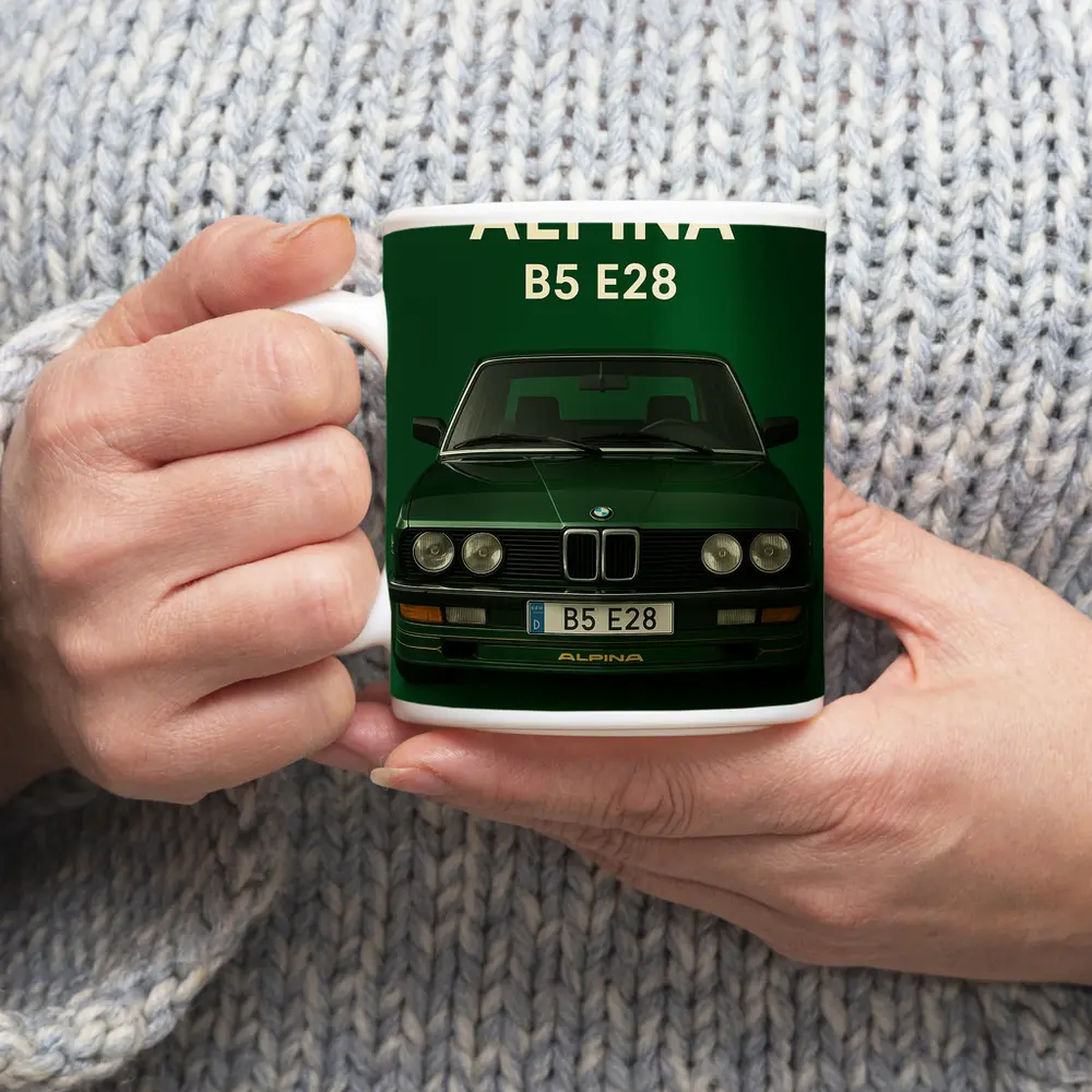 Alpina B5 E28 BMW Green Background Art – Mugs