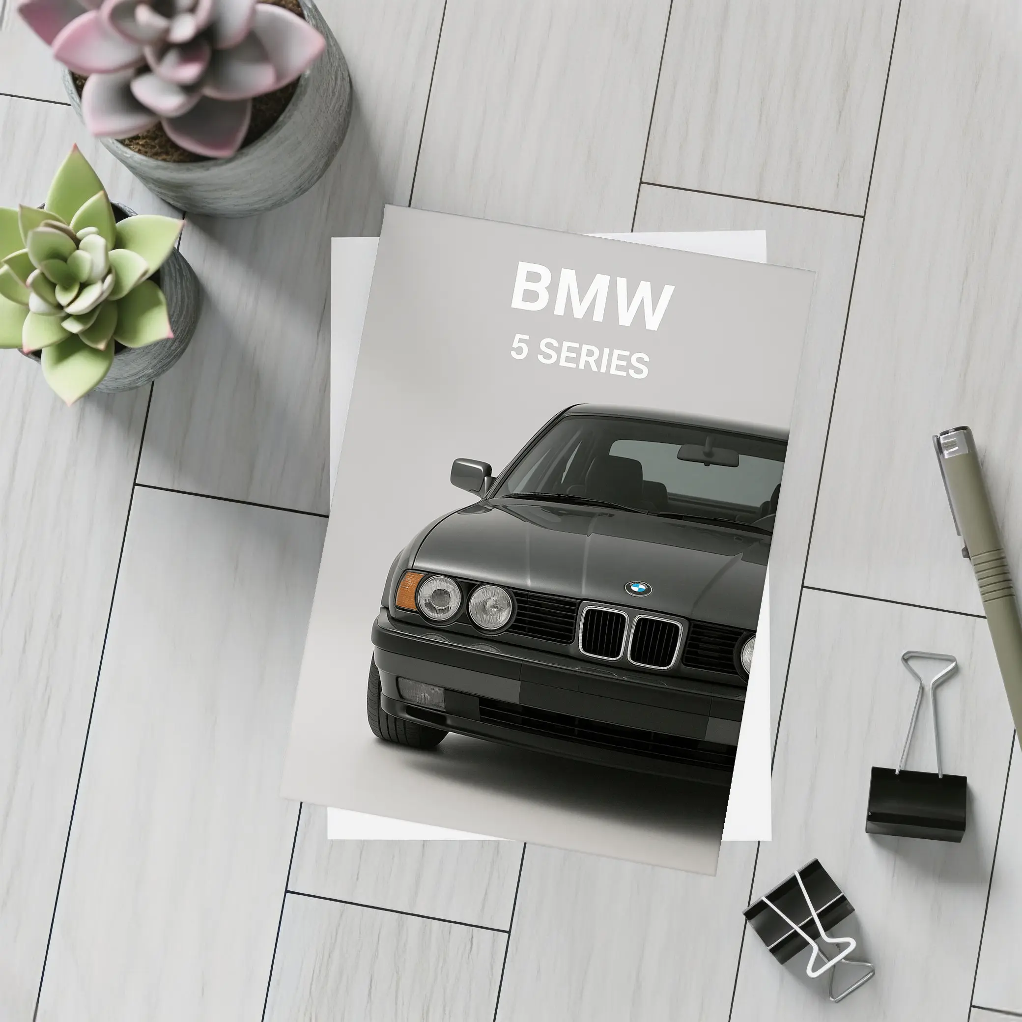 BMW 5 Series Classic Front View Gray – Postcards