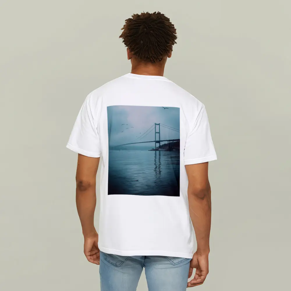 Bosphorus Bridge Istanbul Misty Blue Sky – T-Shirts