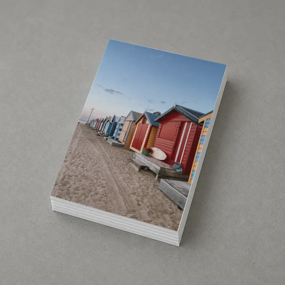 Brighton Beach Huts Colorful Sandy Shore – Postcards