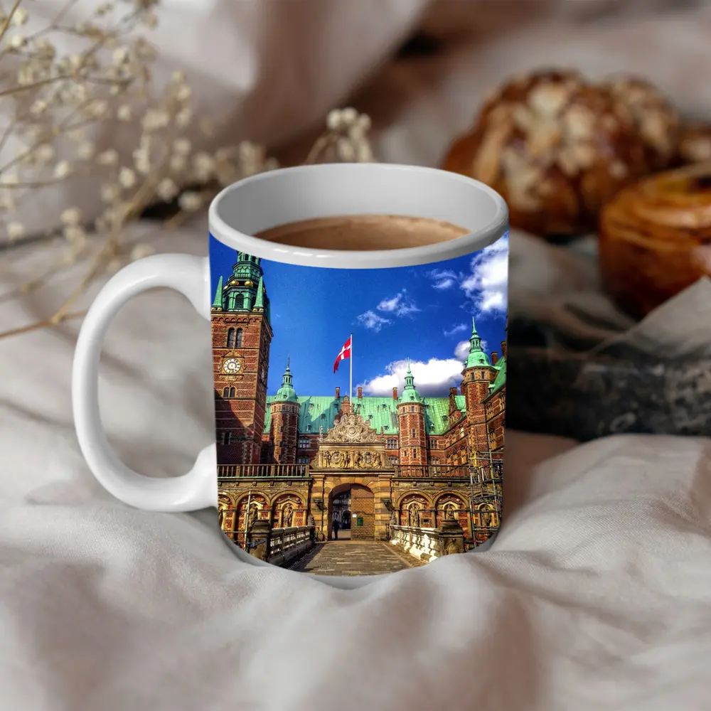 Frederiksborg Castle Copenhagen Denmark Blue Sky – Mugs
