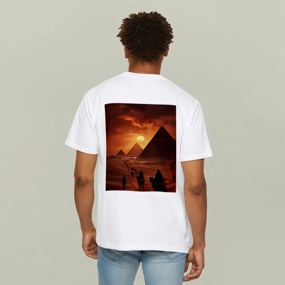 Camel Caravan Giza Pyramids Desert Sunset – T-Shirts