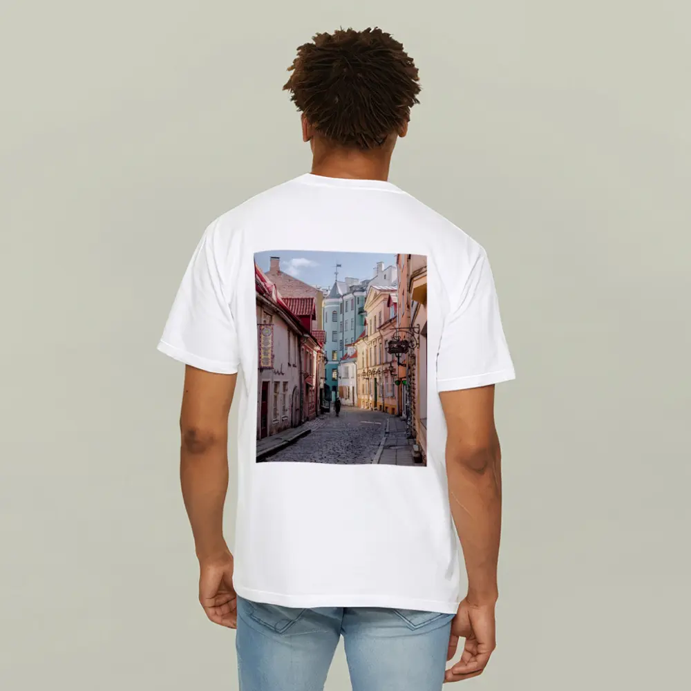 Old Town Cobblestone Street Pastel Buildings – T-Shirts
