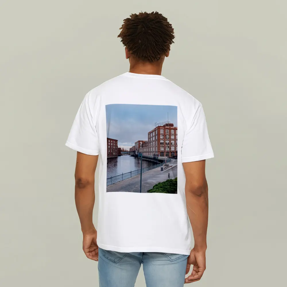 Tampere Finland Industrial Canal Brick Buildings – T-Shirts