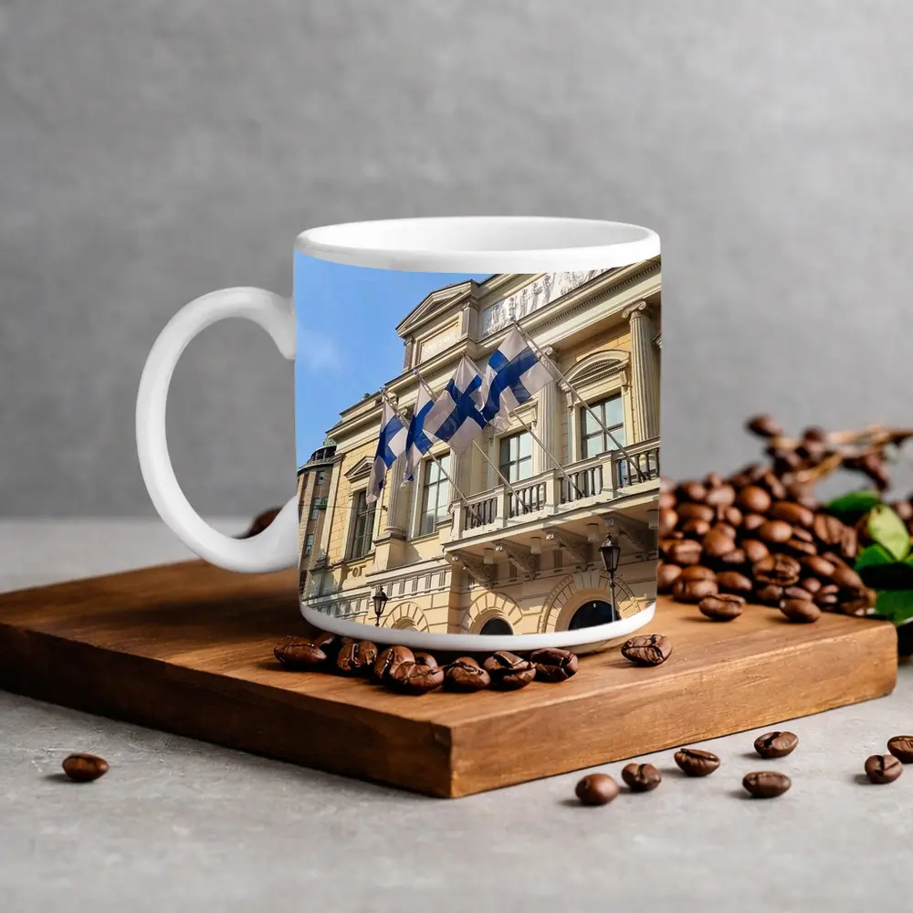 Finnish Flags on Helsinki Neoclassical Building – Mugs