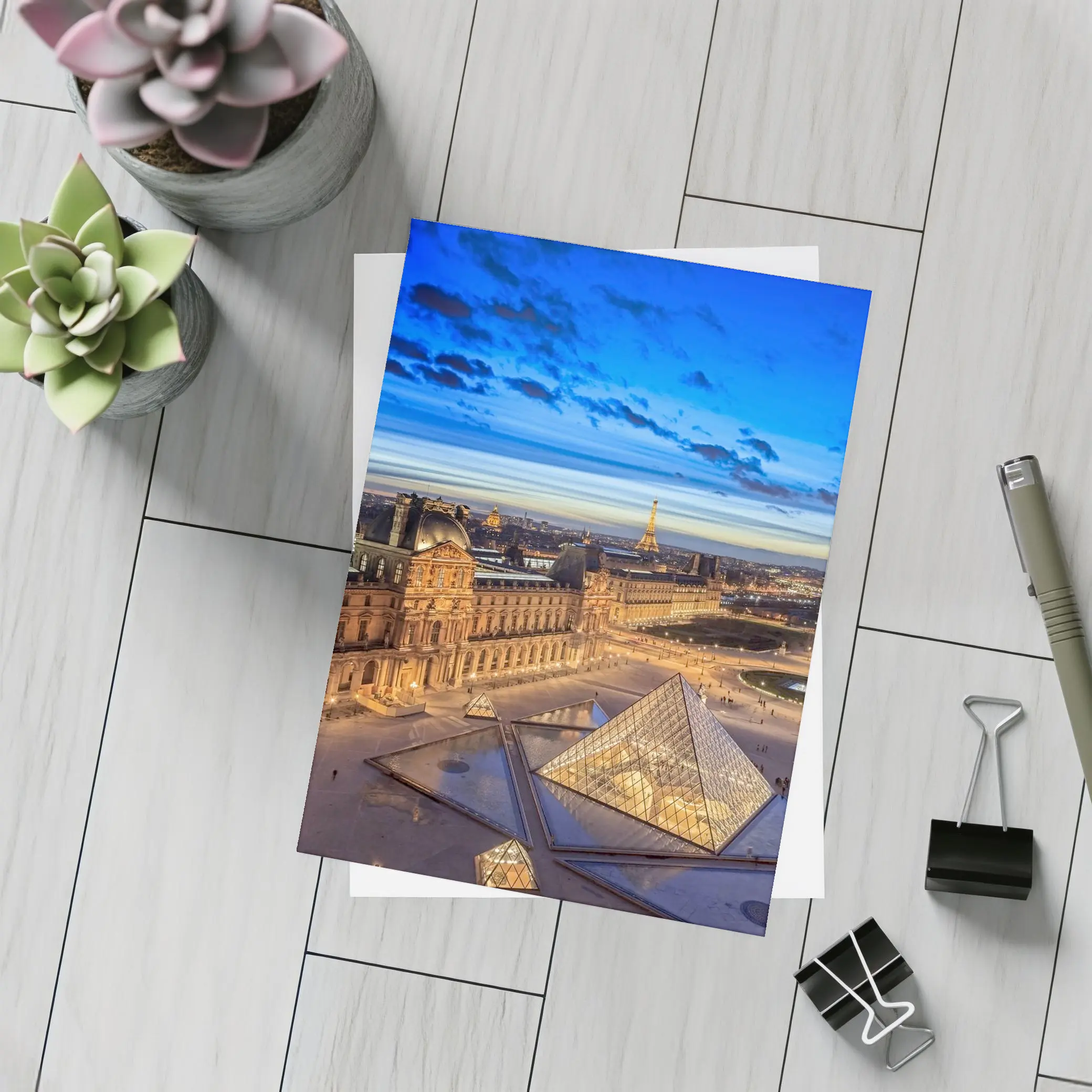 Louvre Museum Paris Eiffel Tower Dusk – Postcards