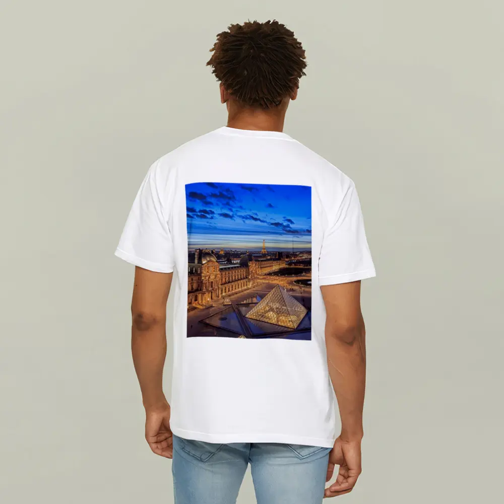 Louvre Museum Paris Eiffel Tower Dusk – T-Shirts