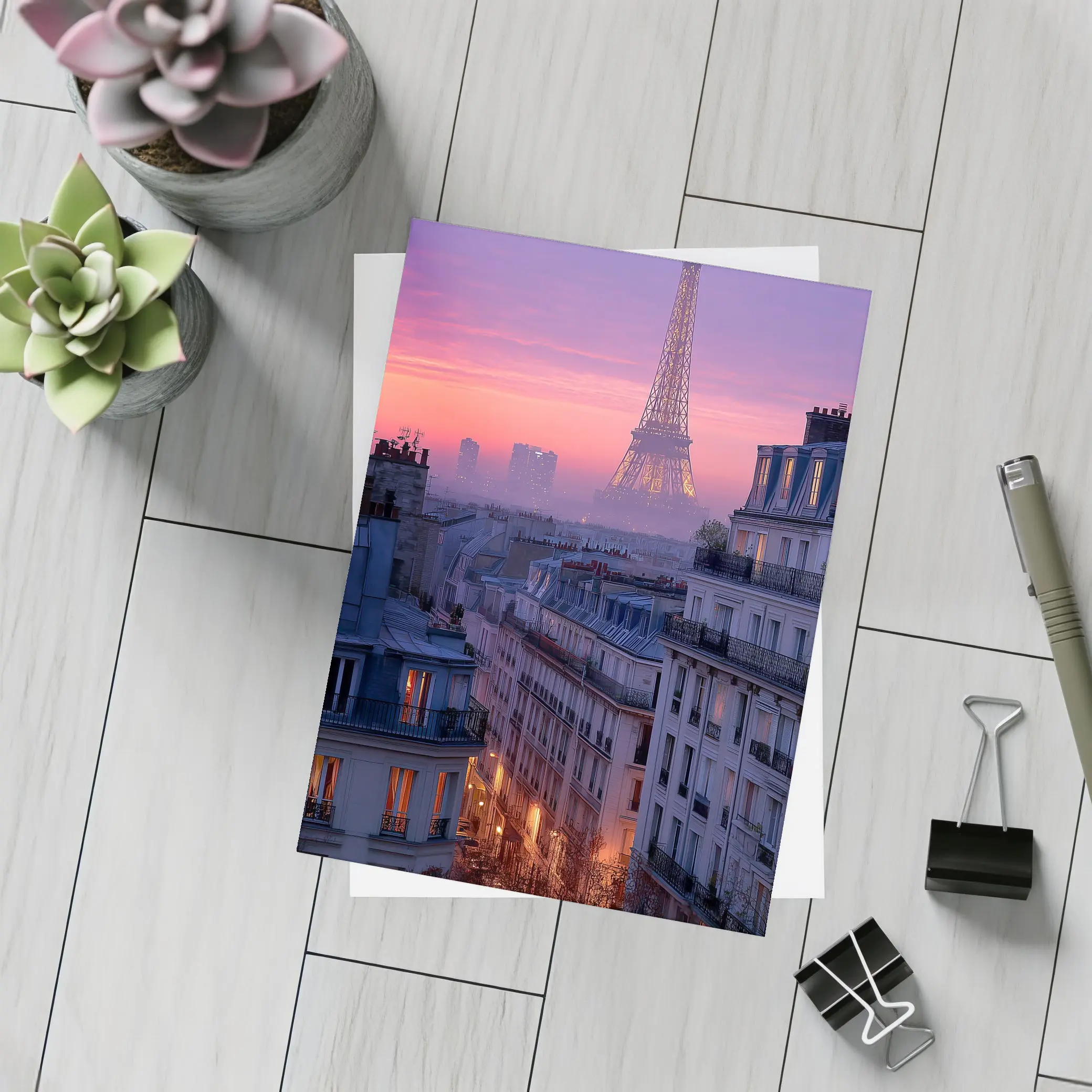 Eiffel Tower Paris Purple Sunset Cityscape – Postcards