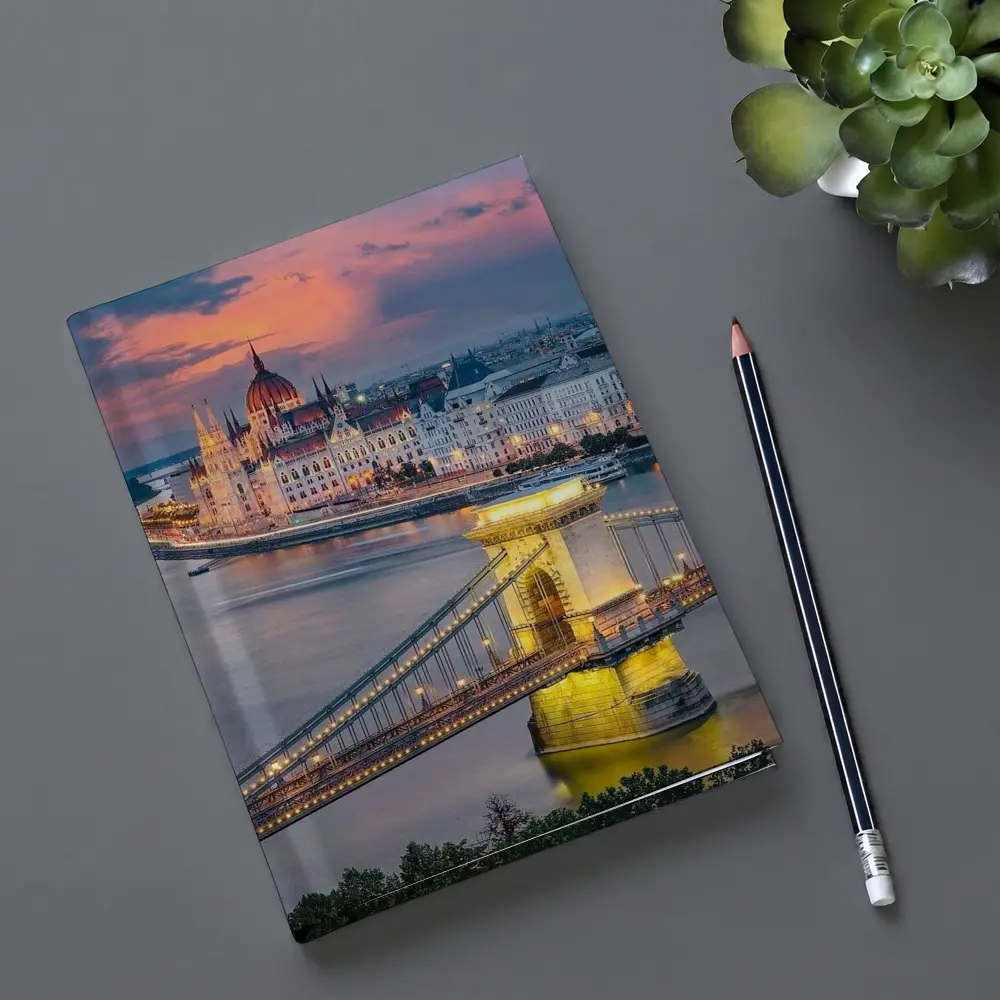 Budapest Chain Bridge Parliament Sunset Skyline – Notebooks