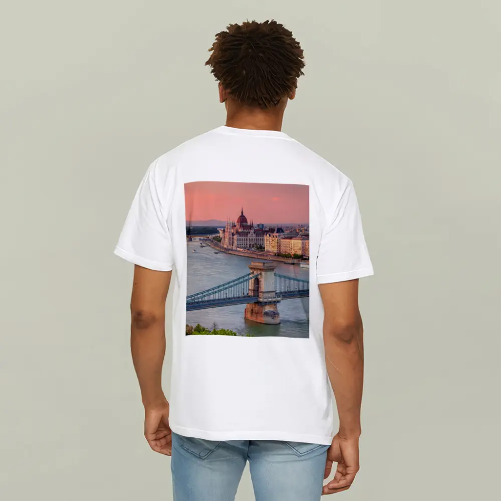 Budapest Chain Bridge Danube River Sunset – T-Shirts