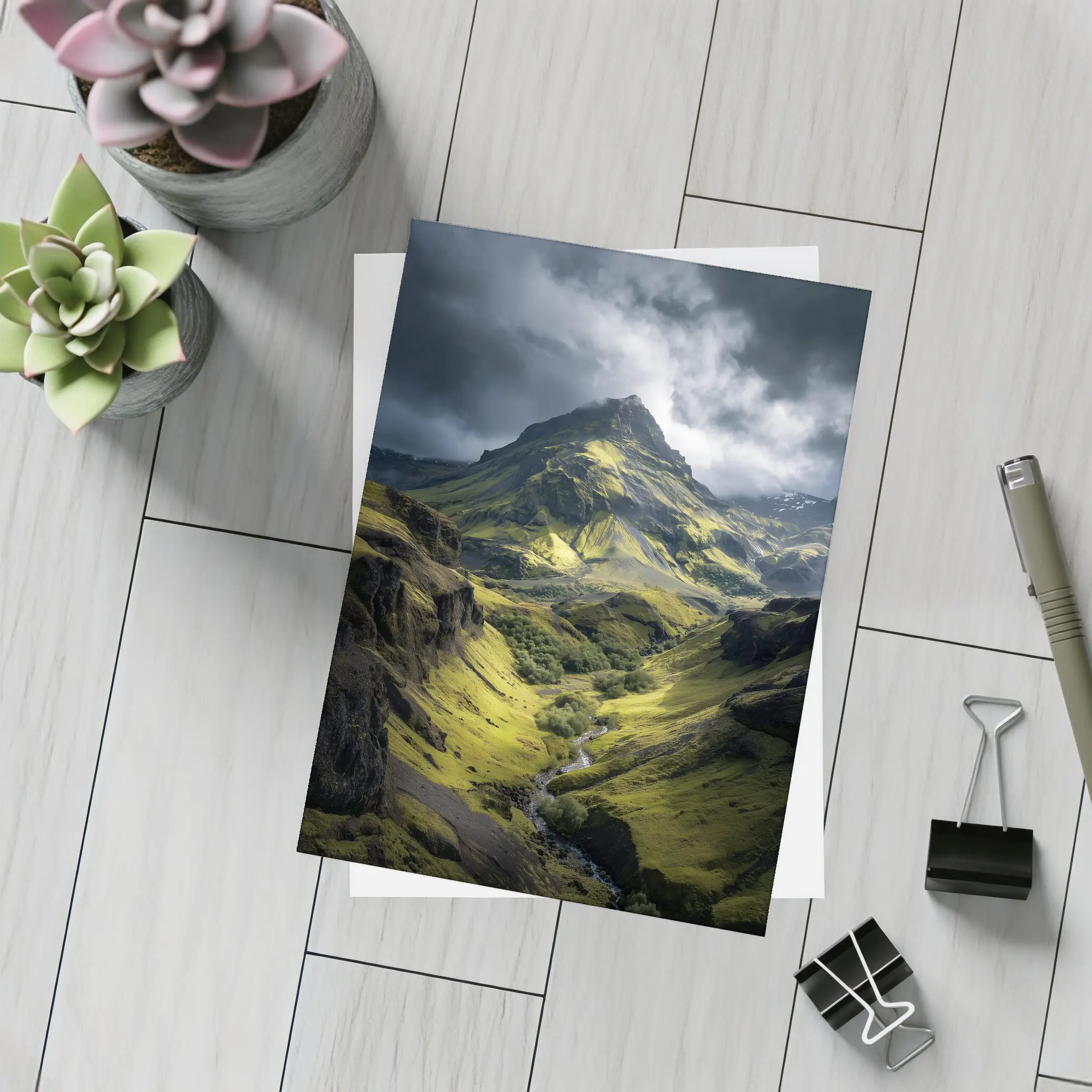 Moody Green Iceland Mountain Valley Landscape – Postcards