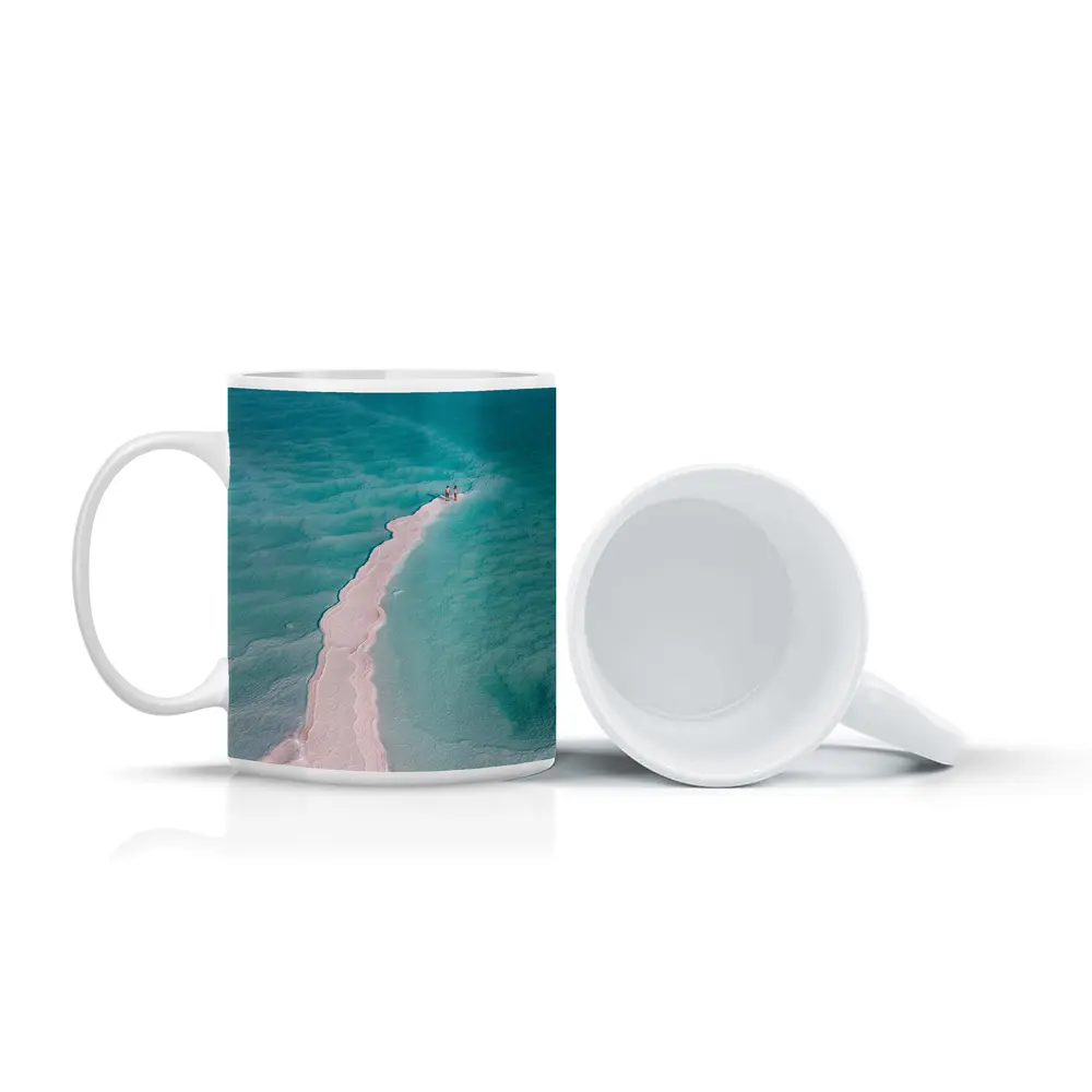 Aerial View Couple Walking Turquoise Salt Shore – Mugs