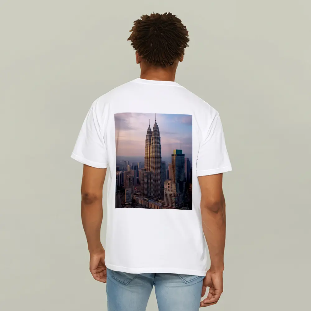 Petronas Twin Towers Kuala Lumpur Sunset Skyline – T-Shirts