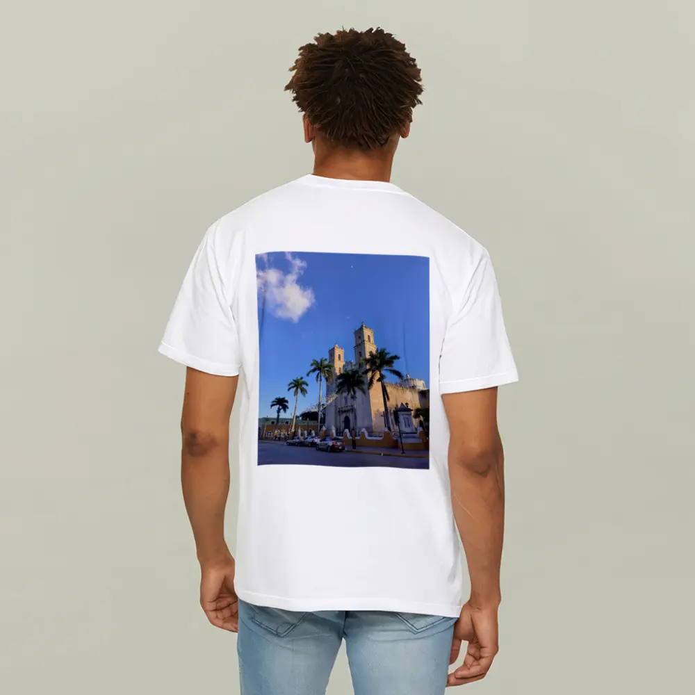 Colonial Cathedral Palm Trees Blue Sky – T-Shirts