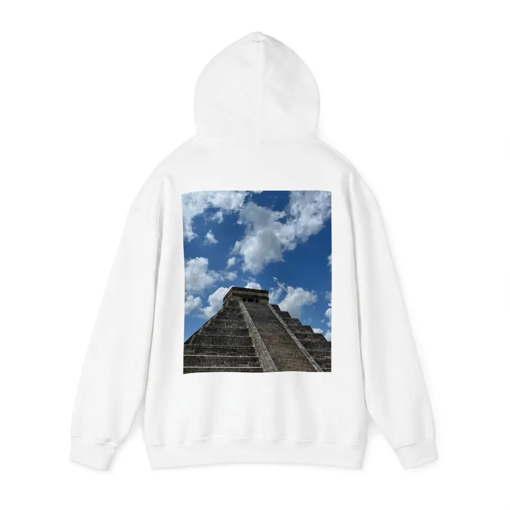 Chichen Itza Pyramid Blue Sky Mexico – Hoodies