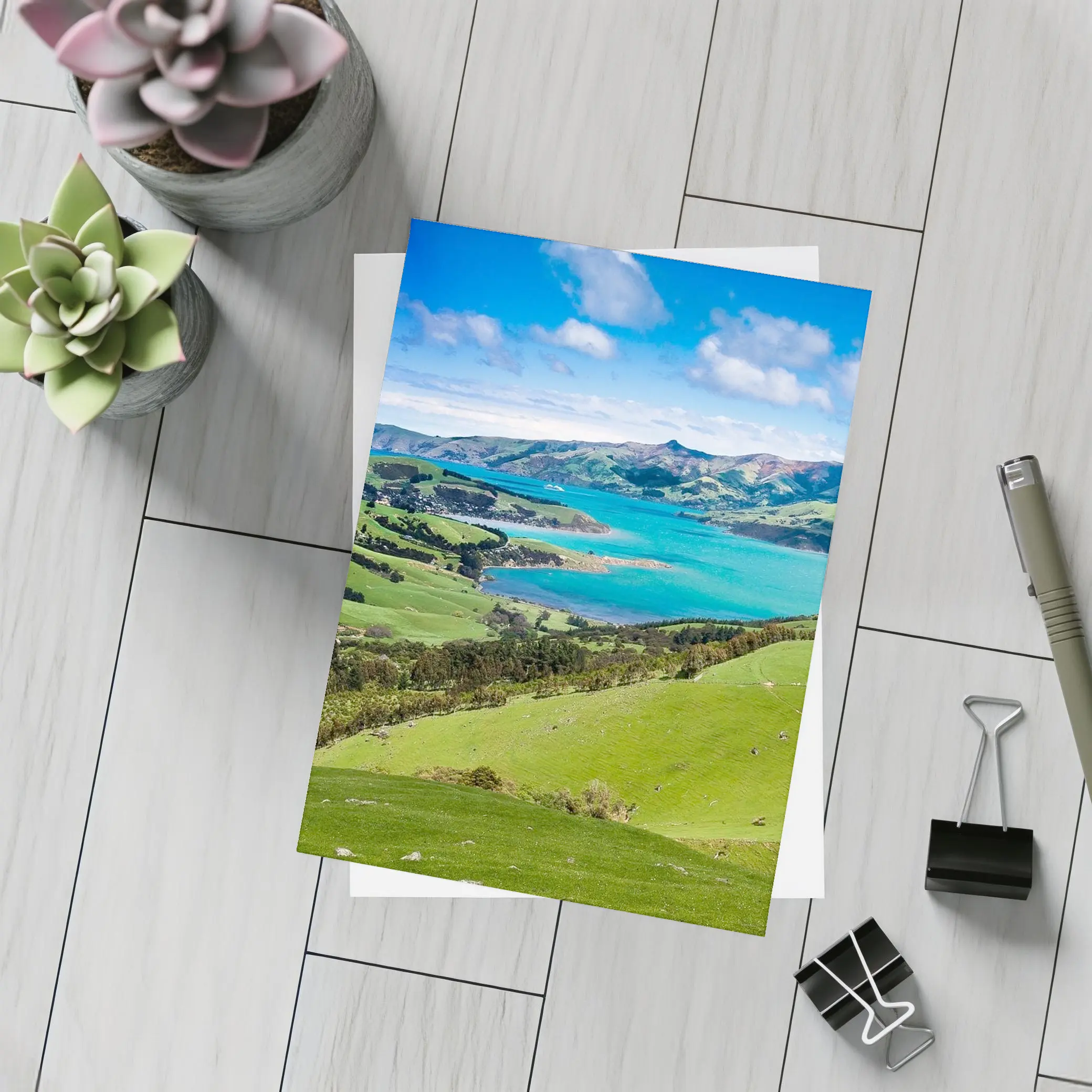 New Zealand Green Hills Turquoise Bay Landscape – Postcards