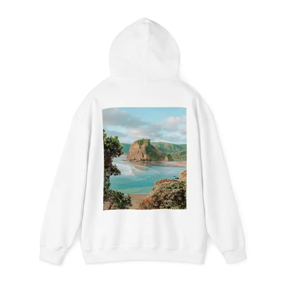 Piha Beach Lion Rock New Zealand Coast – Hoodies
