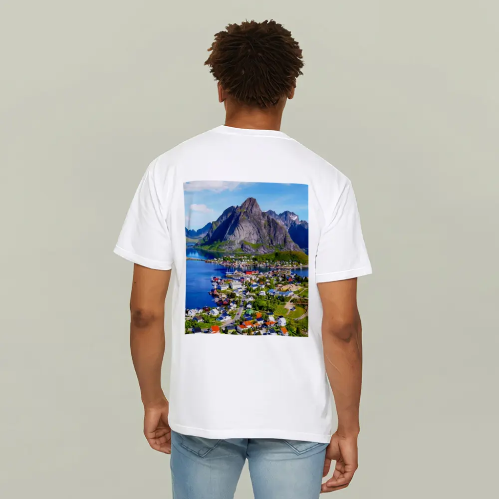 Reine Lofoten Norway Coastal Village Mountain – T-Shirts