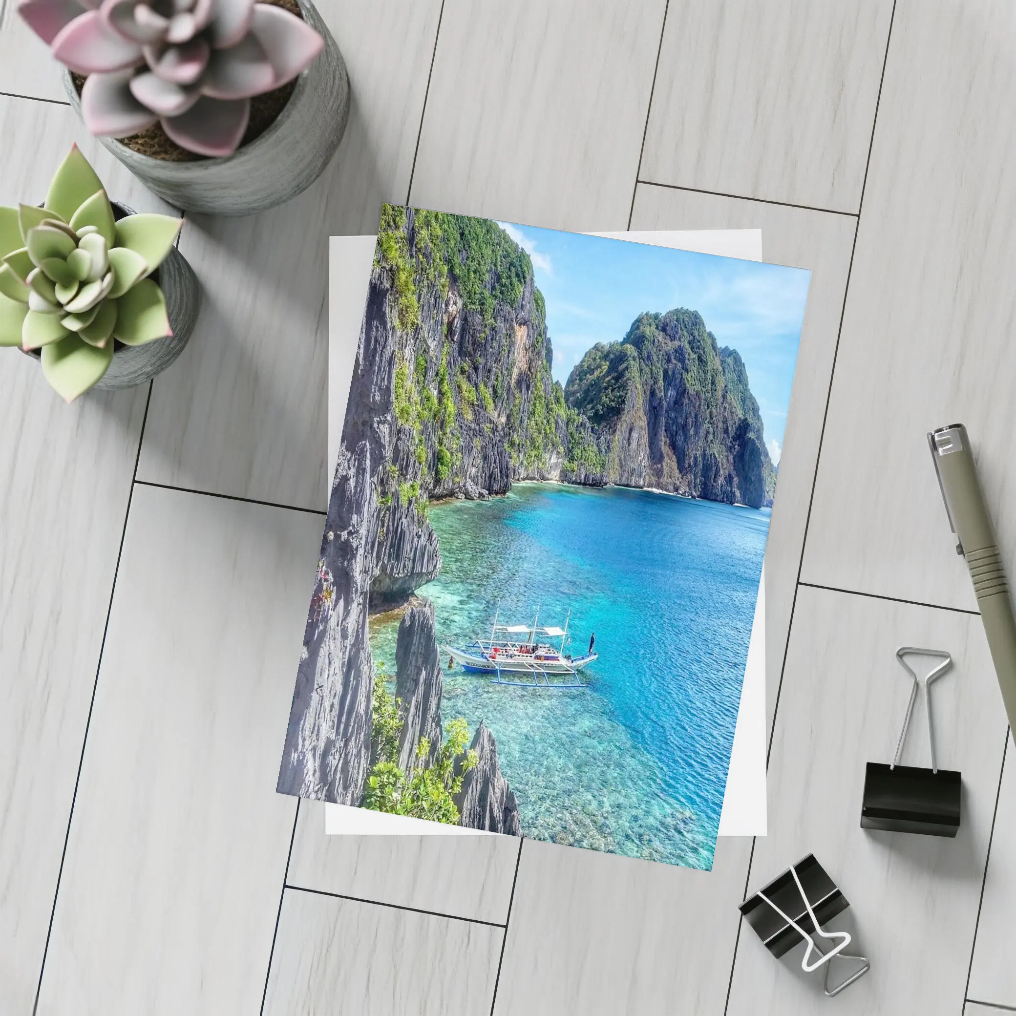 El Nido Palawan Crystal Blue Lagoon Cliffs – Postcards