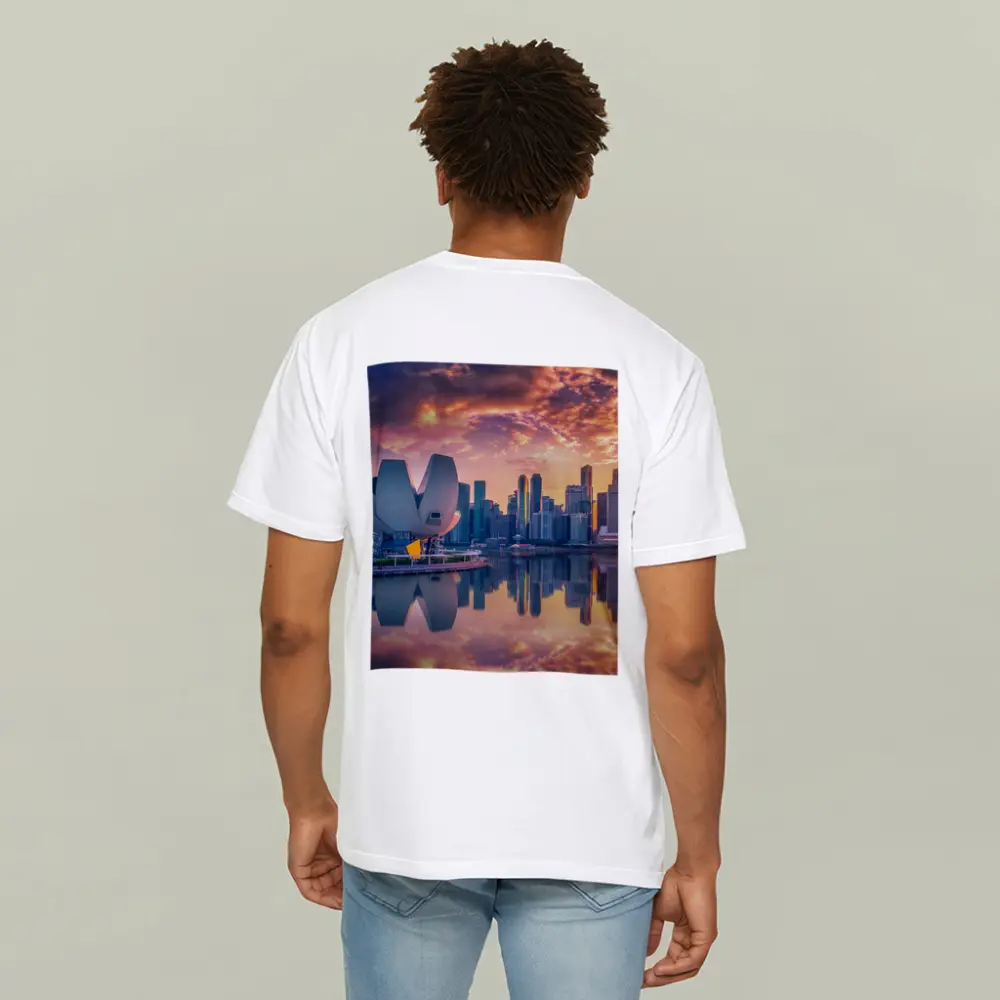 Singapore Marina Bay Skyline Sunset Reflection – T-Shirts