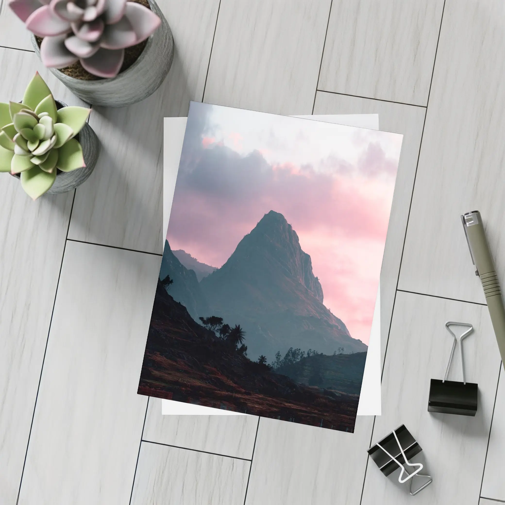 Sharp Mountain Peak Pink Sunset Sky – Postcards