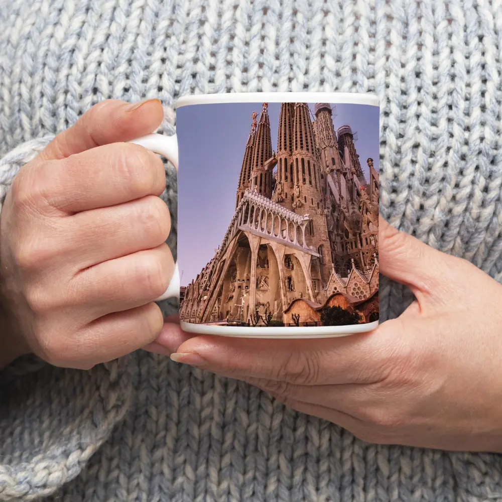 Sagrada Familia Barcelona Dusk Purple Sky – Mugs