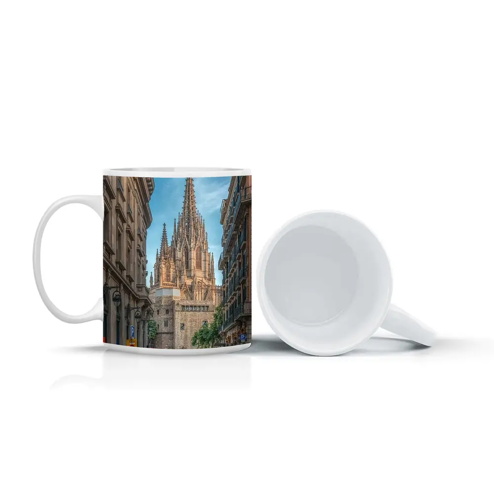Barcelona Cathedral Gothic Spire Street View – Mugs
