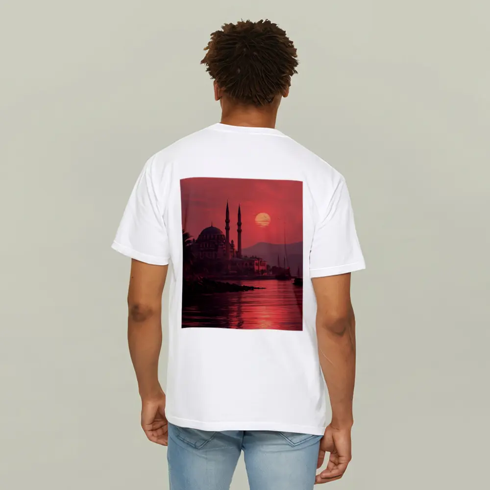 Istanbul Mosque Red Sunset Waterfront View – T-Shirts