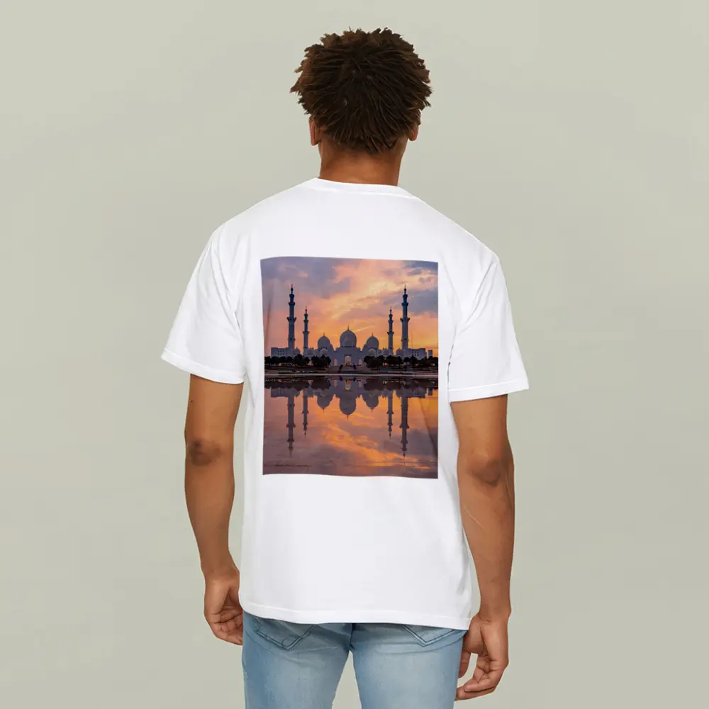 Sheikh Zayed Grand Mosque Sunset Reflection – T-Shirts