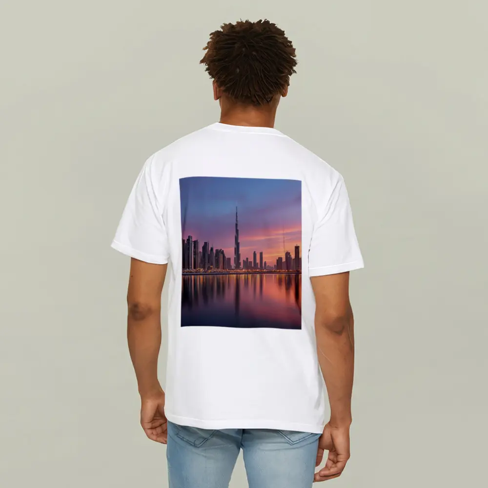 Dubai Skyline Burj Khalifa Sunset Reflection – T-Shirts