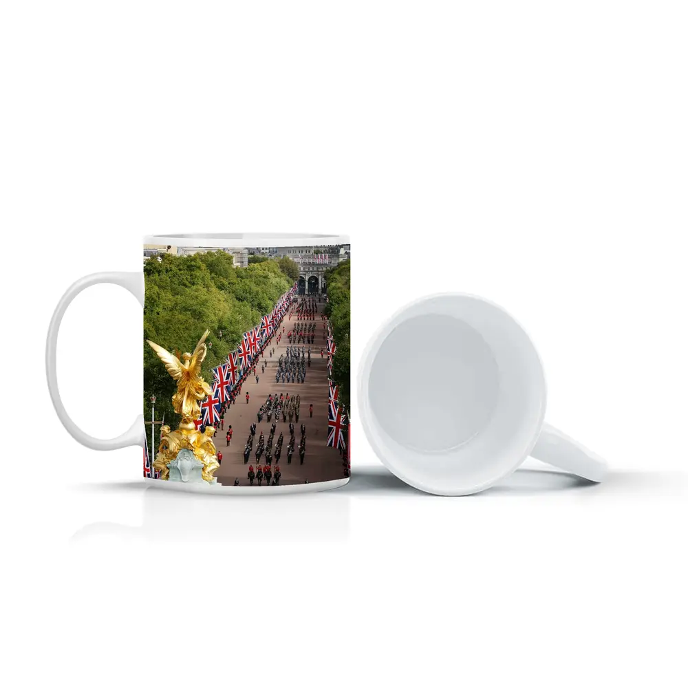 Royal Guard Parade The Mall London – Mugs