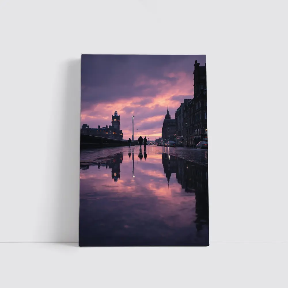 Edinburgh Princes Street Rainy Purple Sunset – Wall Art