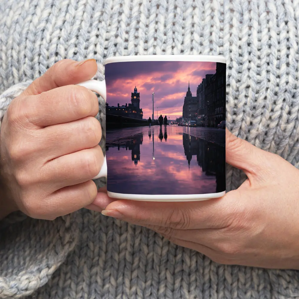 Edinburgh Princes Street Rainy Purple Sunset – Mugs