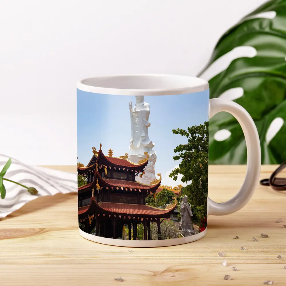 Guanyin Statue Buddhist Temple Vietnam Blue Sky – Mugs