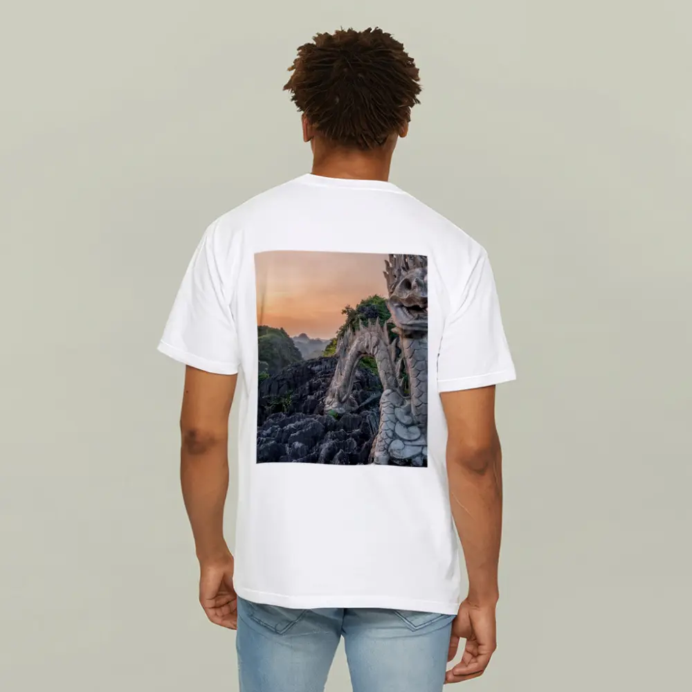 Dragon Statue Rocky Karst Mountains Sunset Vietnam – T-Shirts