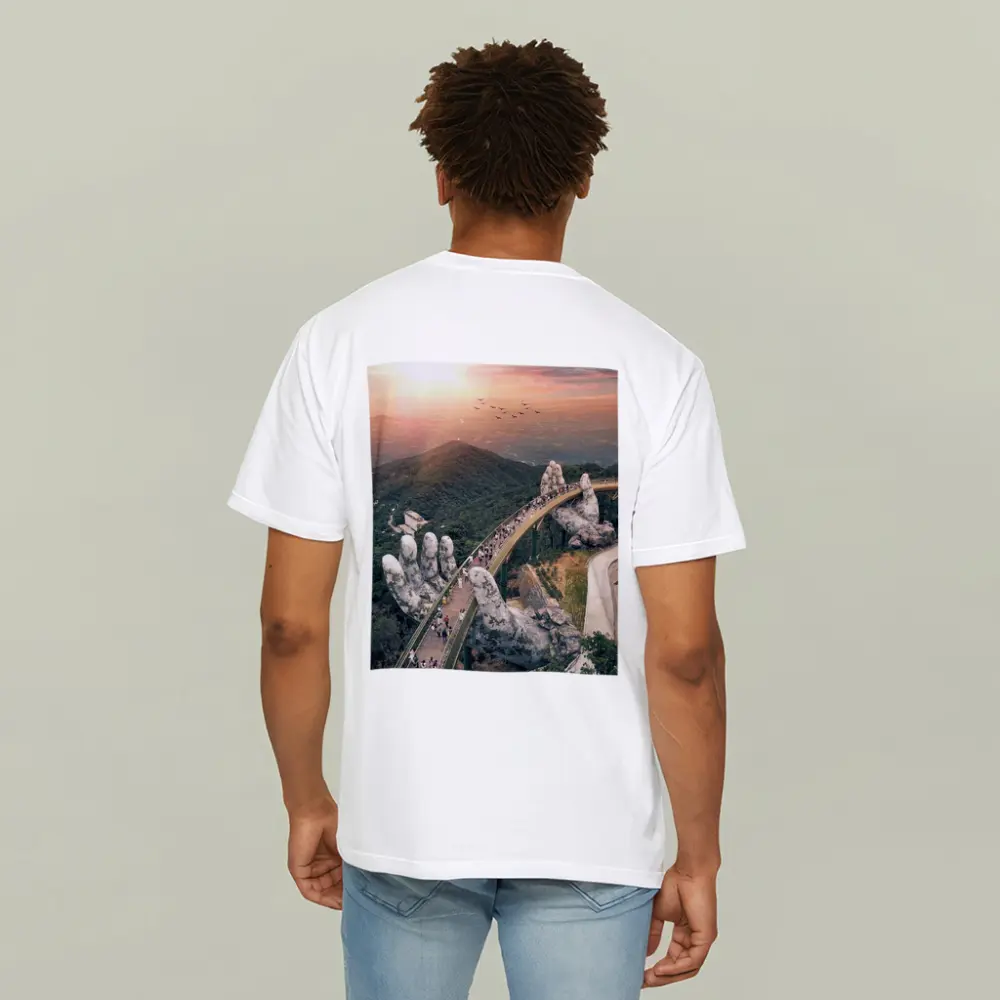 Golden Bridge Giant Hands Vietnam Sunset – T-Shirts