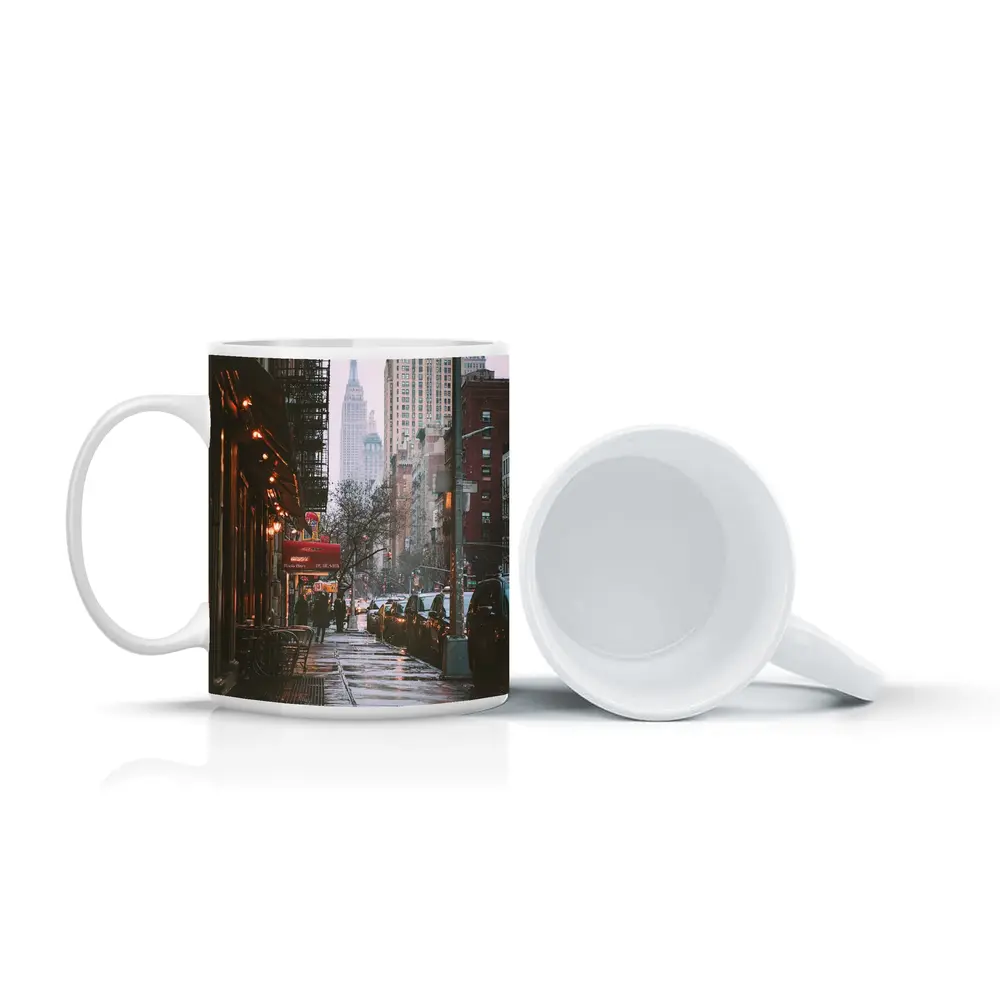 New York City Rainy Street Empire State – Mugs