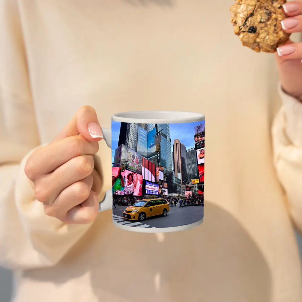 Yellow Taxi Times Square New York City – Mugs