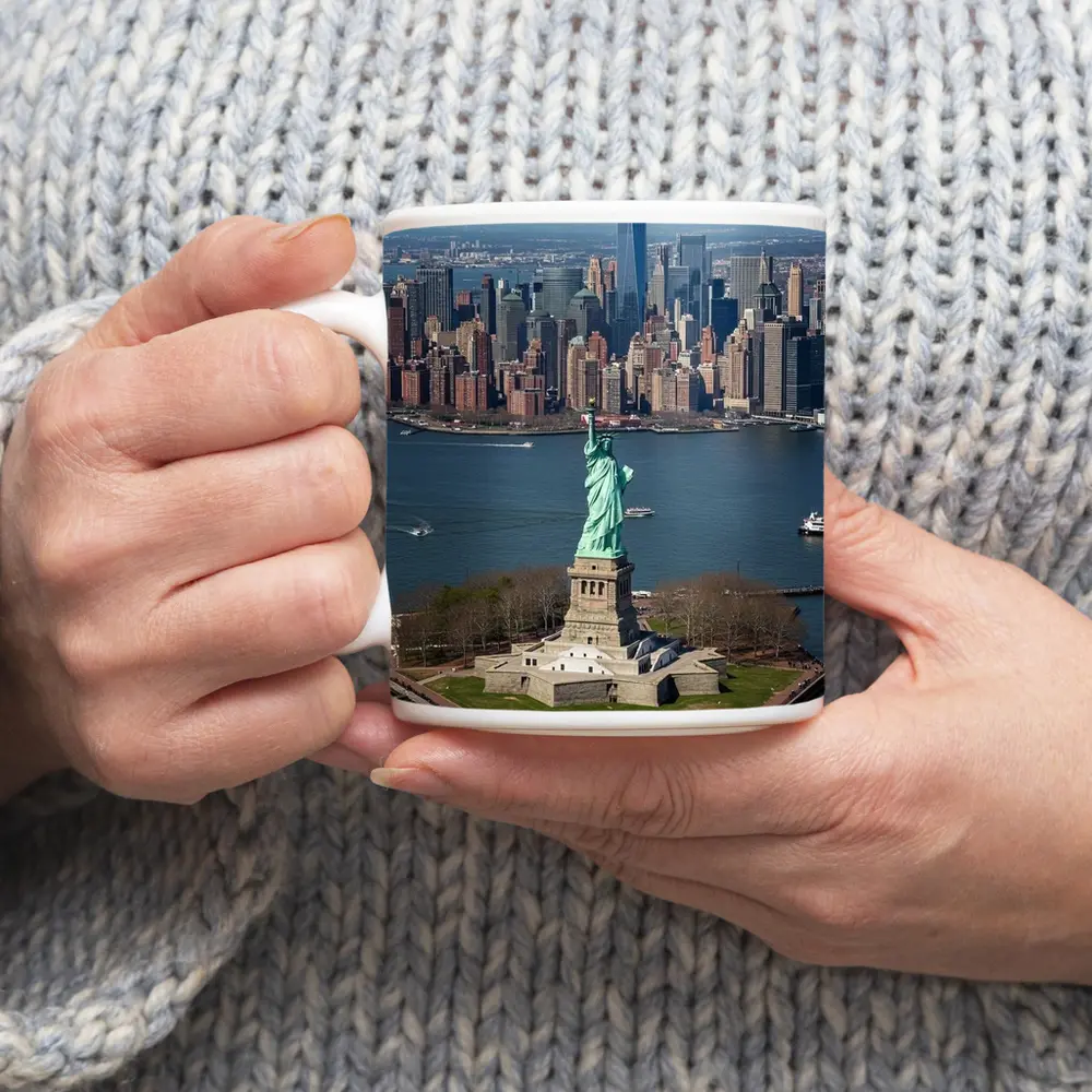 Statue of Liberty New York City Skyline – Mugs