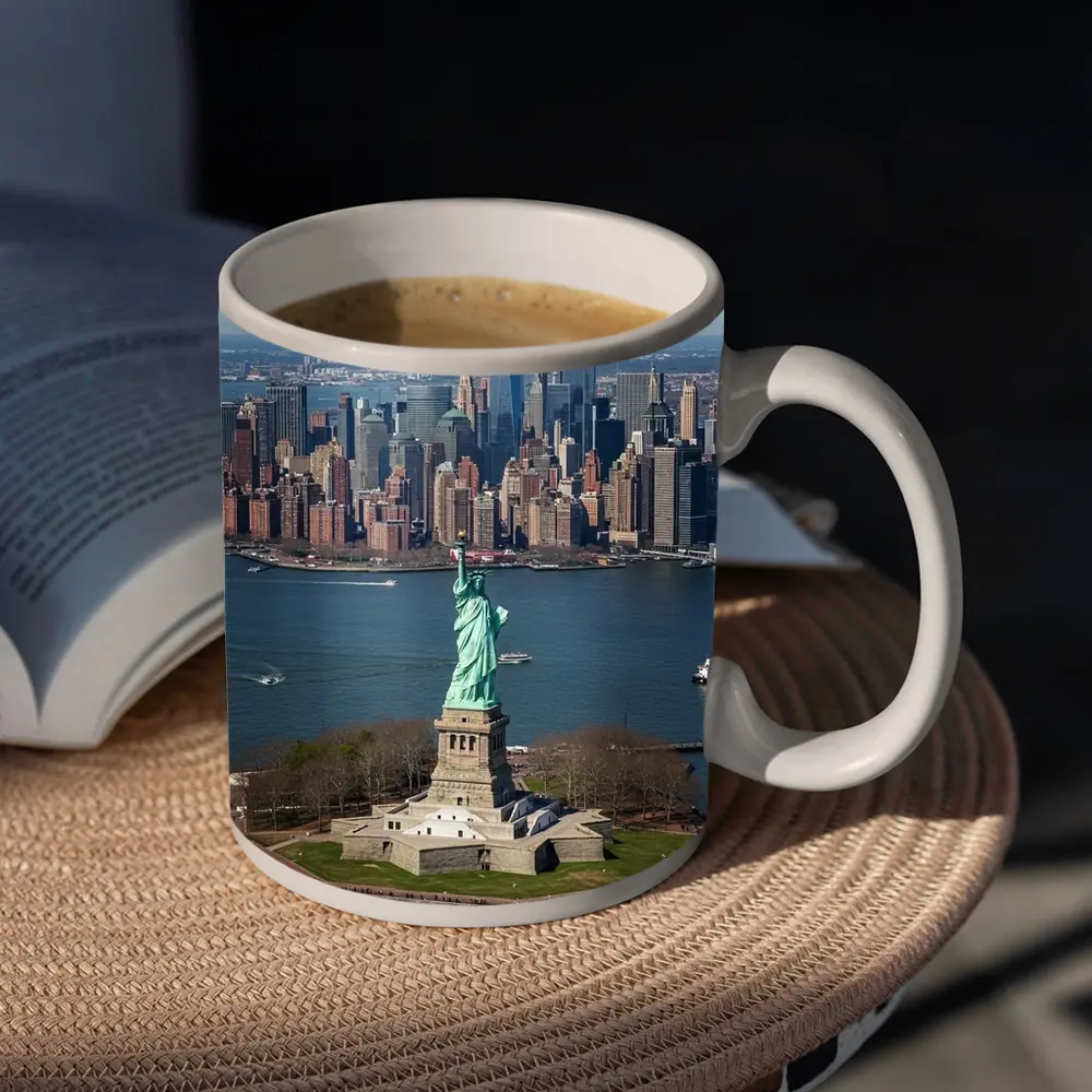 Statue of Liberty New York City Skyline – Mugs
