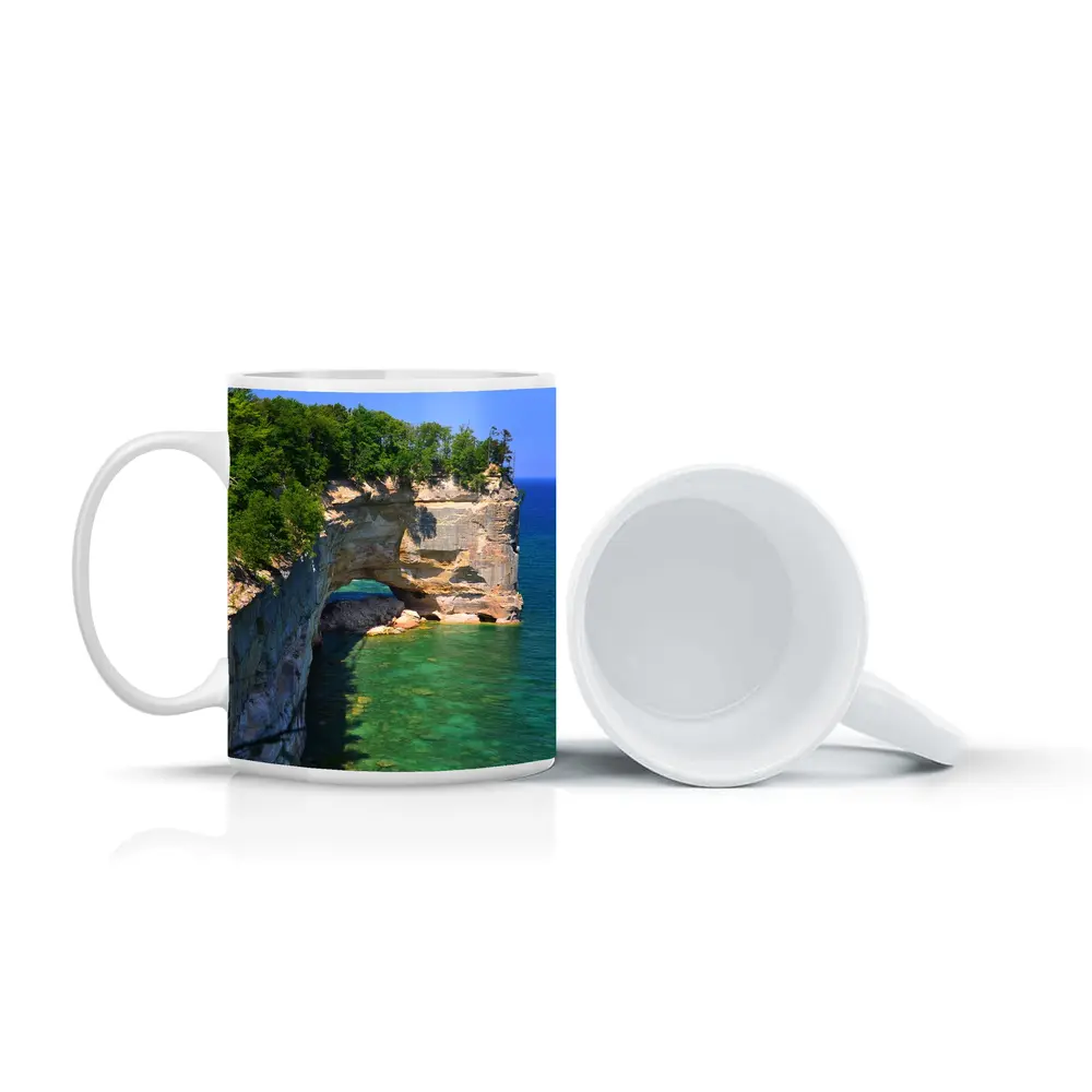 Pictured Rocks Arch Over Turquoise Lake Superior – Mugs