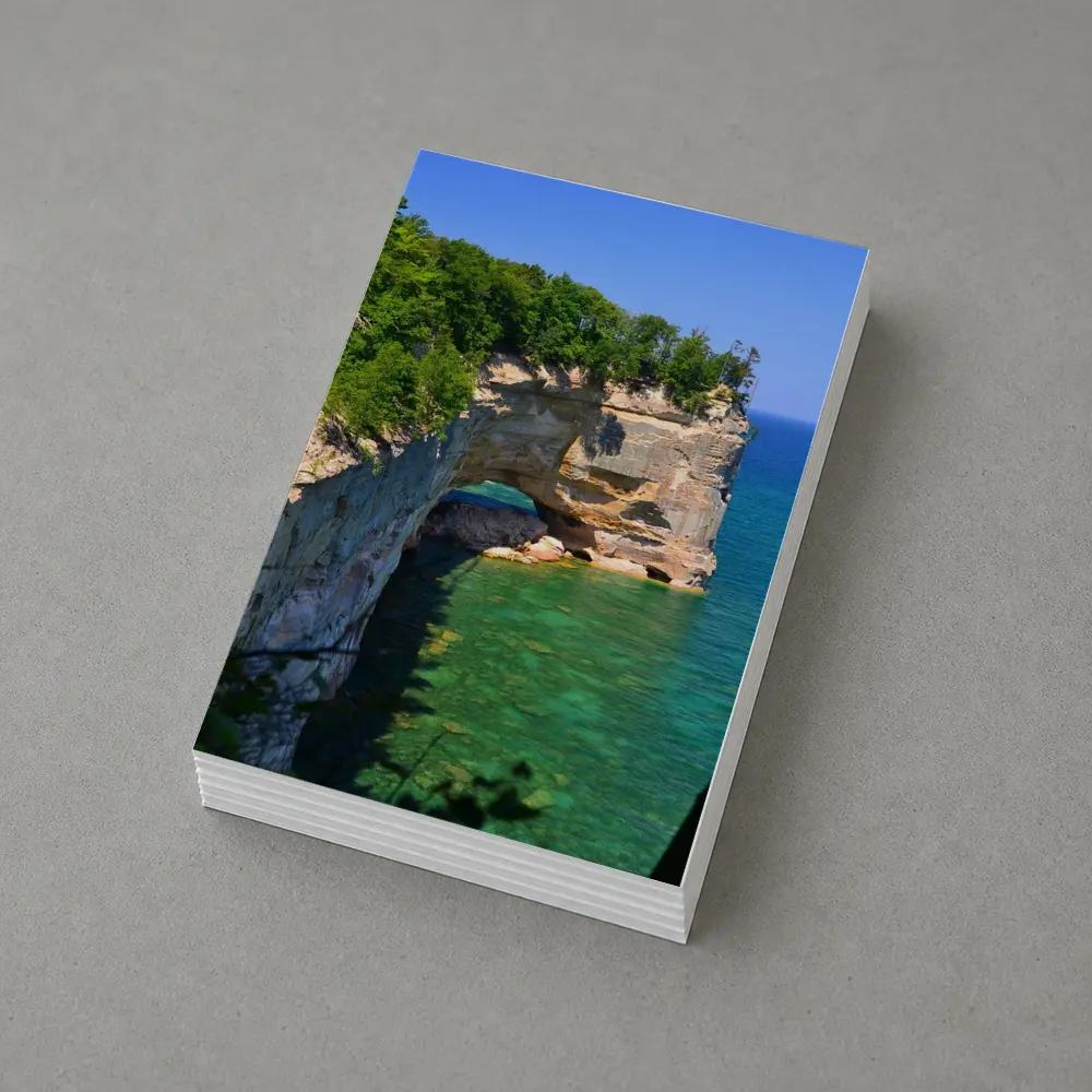 Pictured Rocks Arch Over Turquoise Lake Superior – Postcards