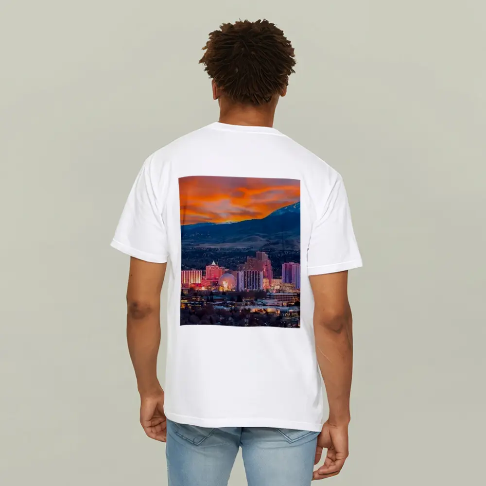 Reno Nevada Skyline Fiery Sunset Mountain – T-Shirts