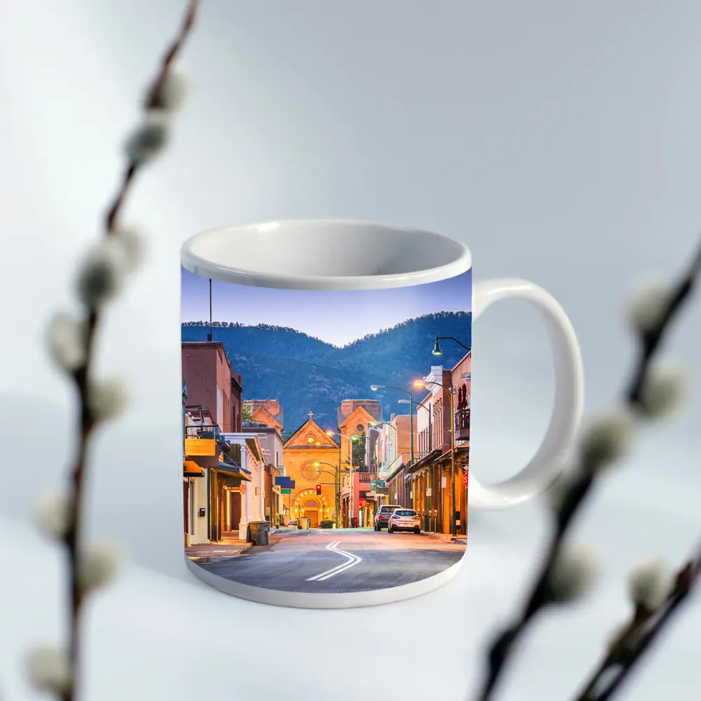 Santa Fe Downtown Street Dusk Adobe Buildings – Mugs