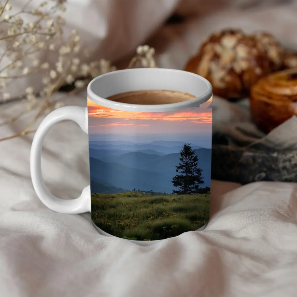 Lone Pine Tree Mountain Sunset Landscape – Mugs